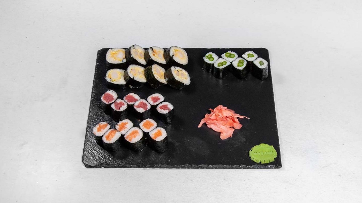 Sushi set 19